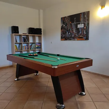 La Casa Del Olivo En Nyaraló